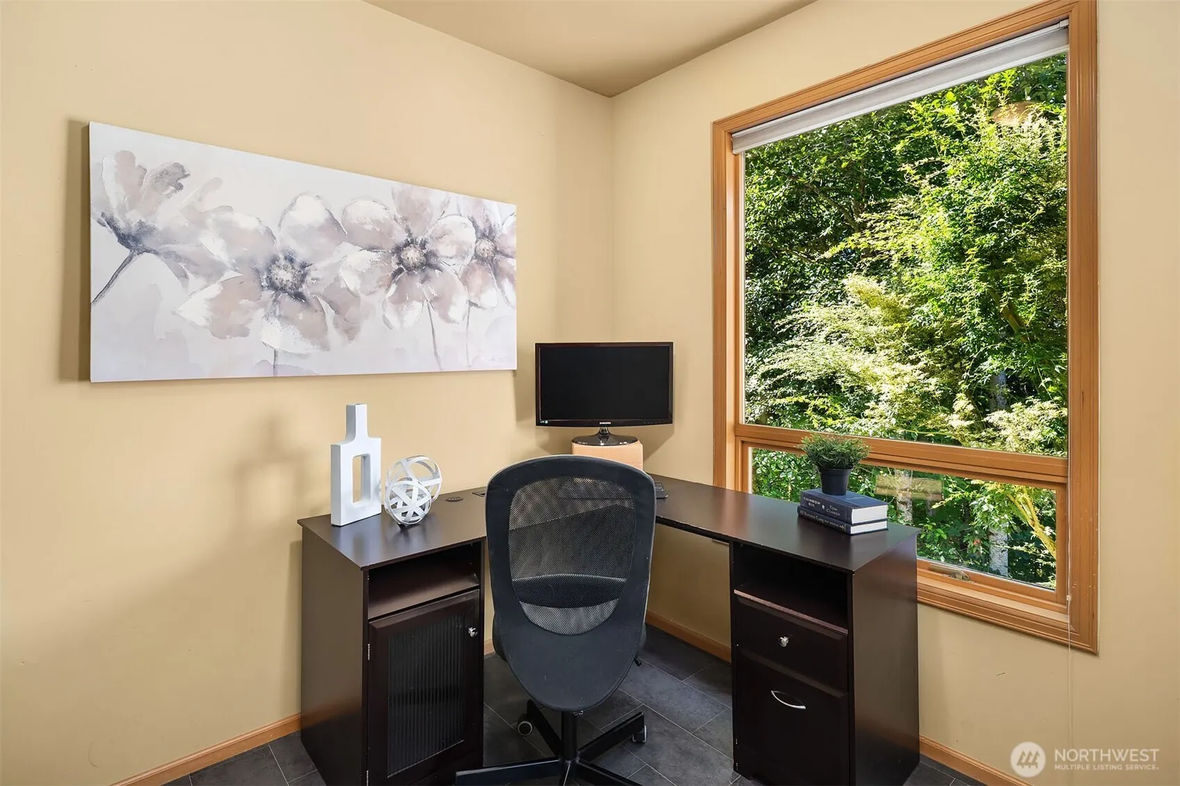 16862 SE 56th Place , Bellevue, WA 98006