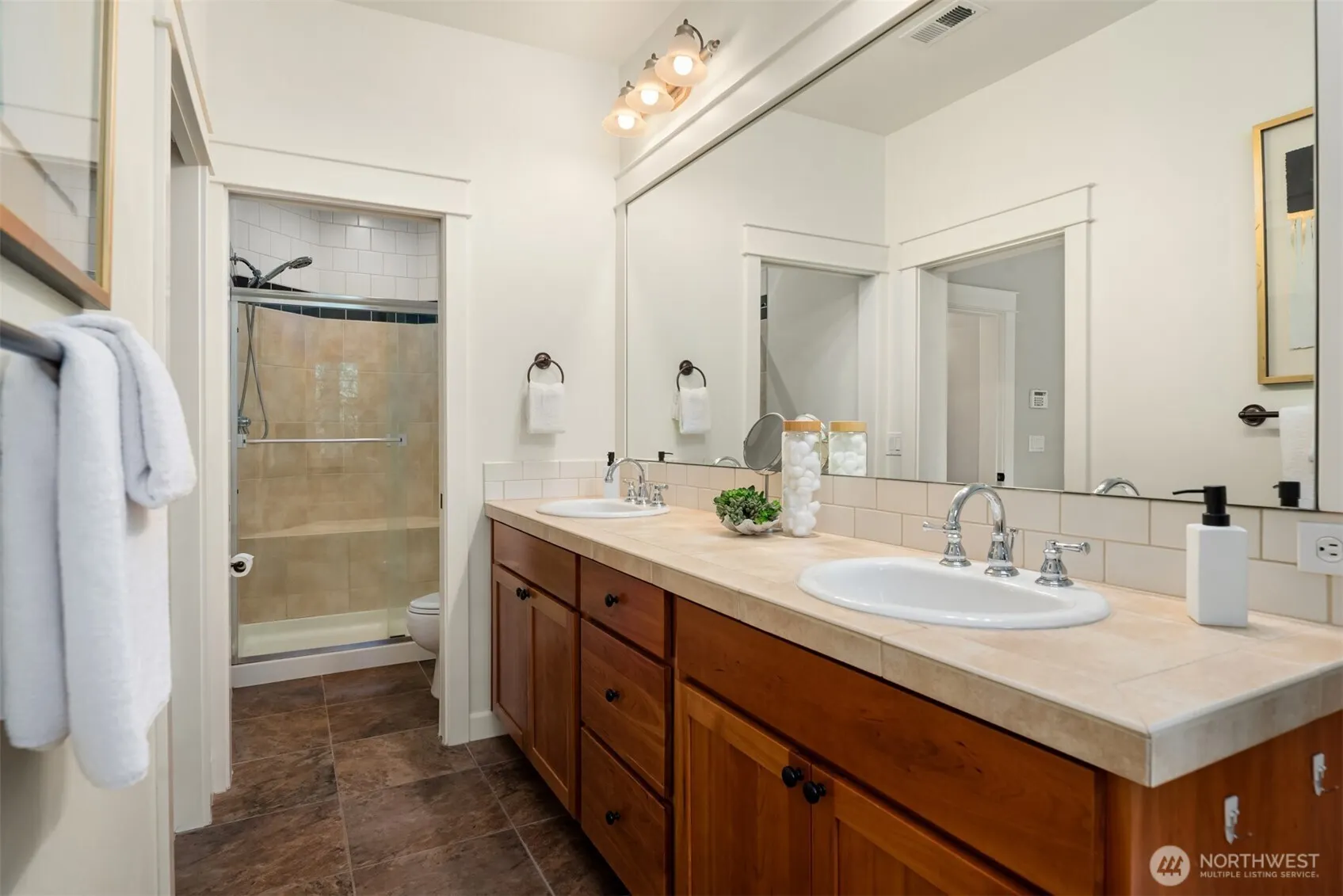 101 Shy Bear Way NW, Issaquah, WA 98027