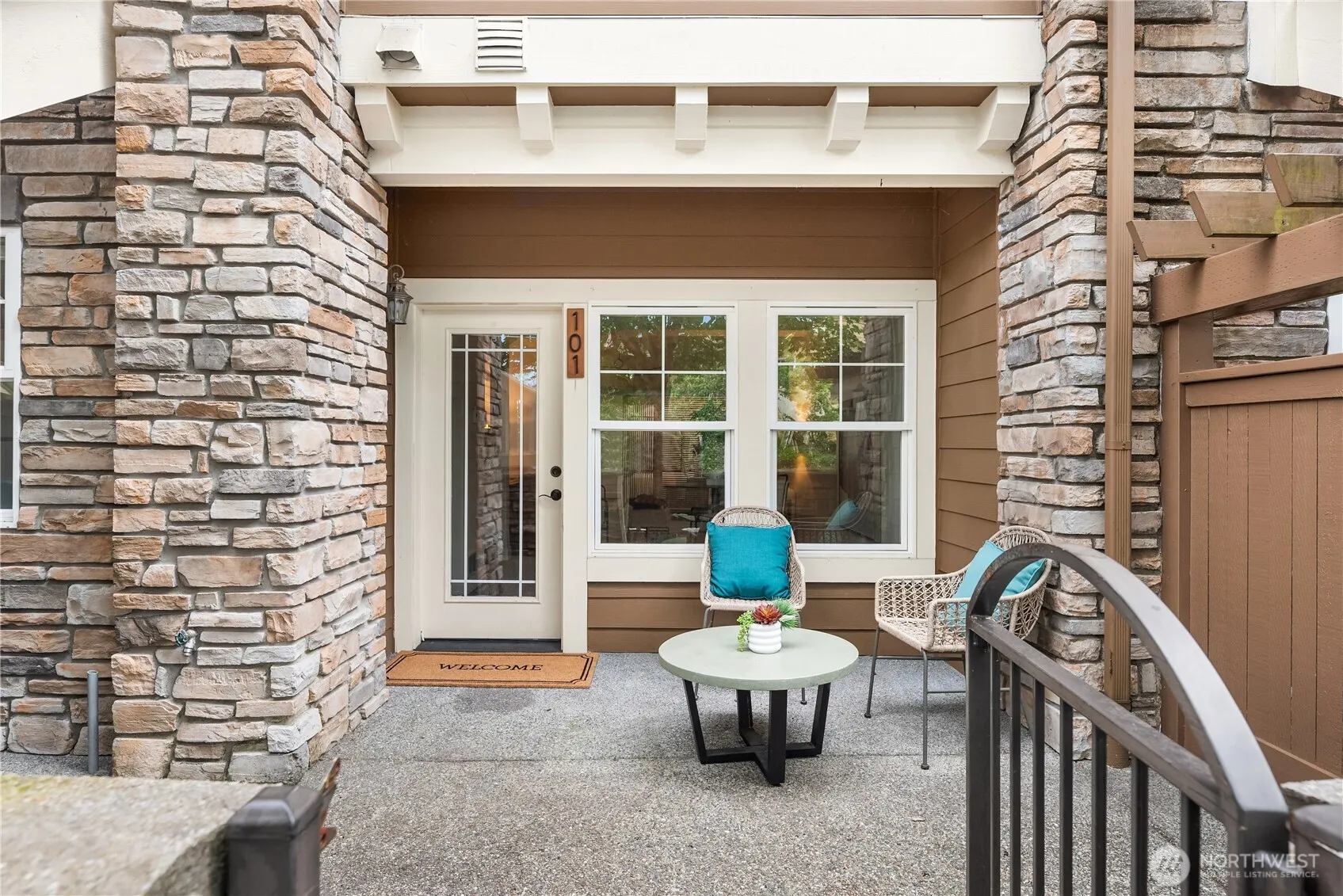 101 Shy Bear Way NW, Issaquah, WA 98027