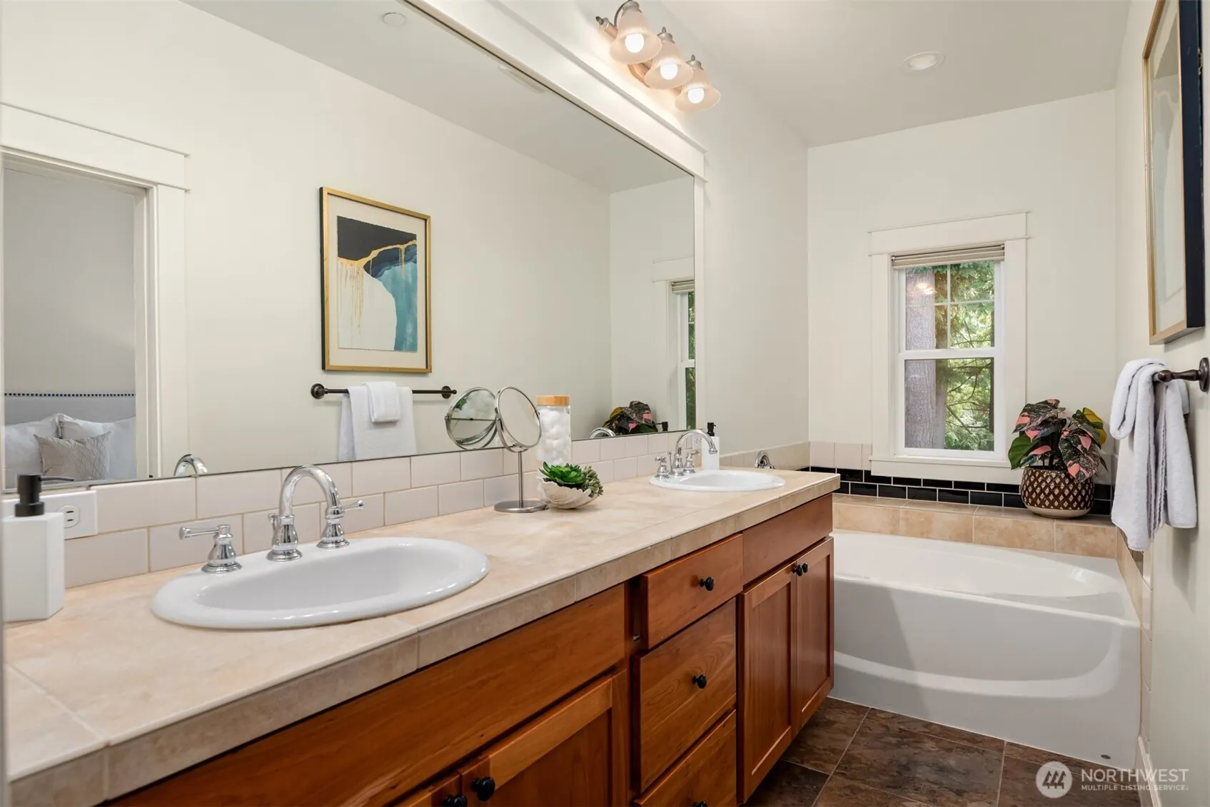 101 Shy Bear Way NW, Issaquah, WA 98027