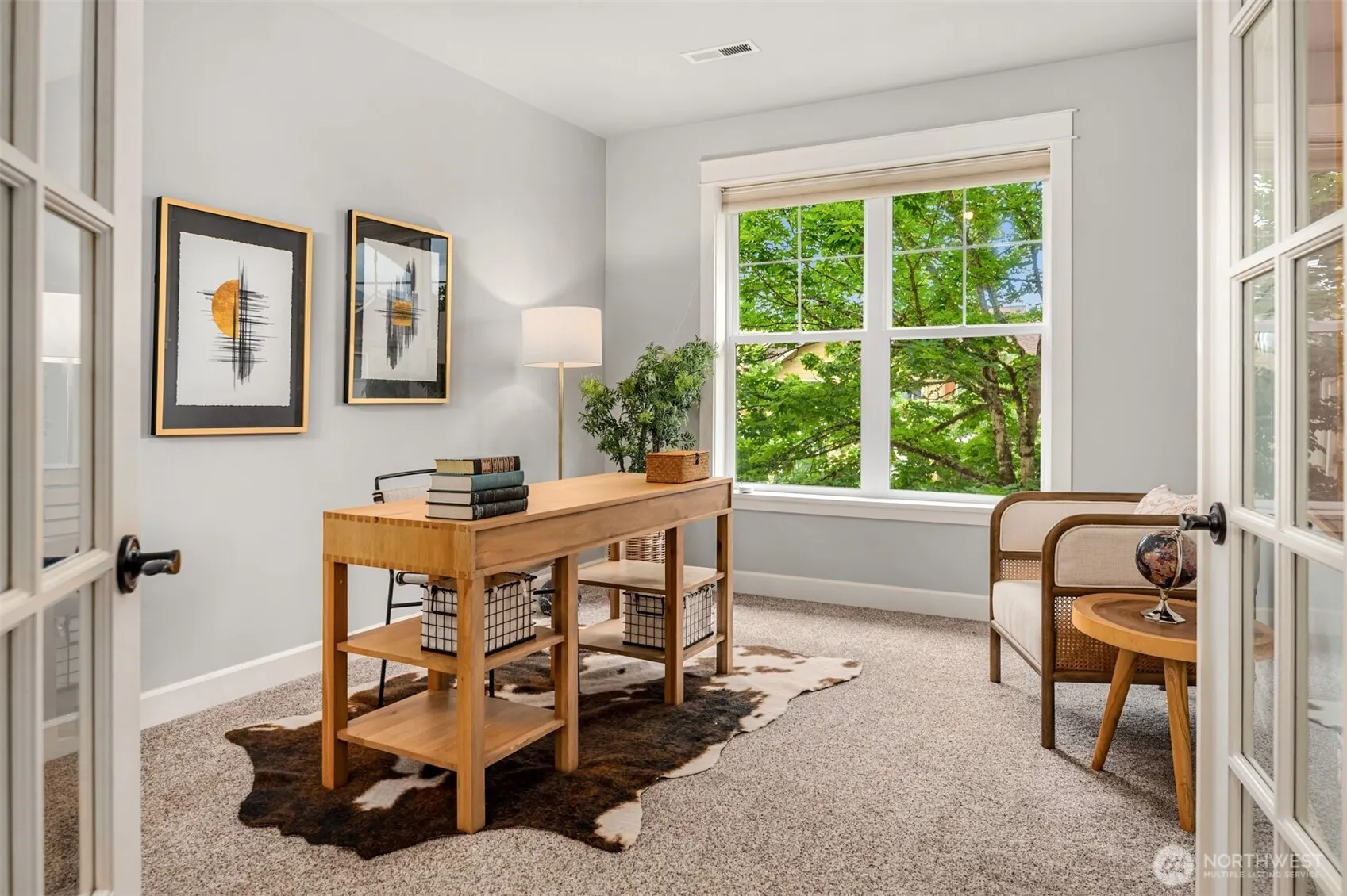 101 Shy Bear Way NW, Issaquah, WA 98027
