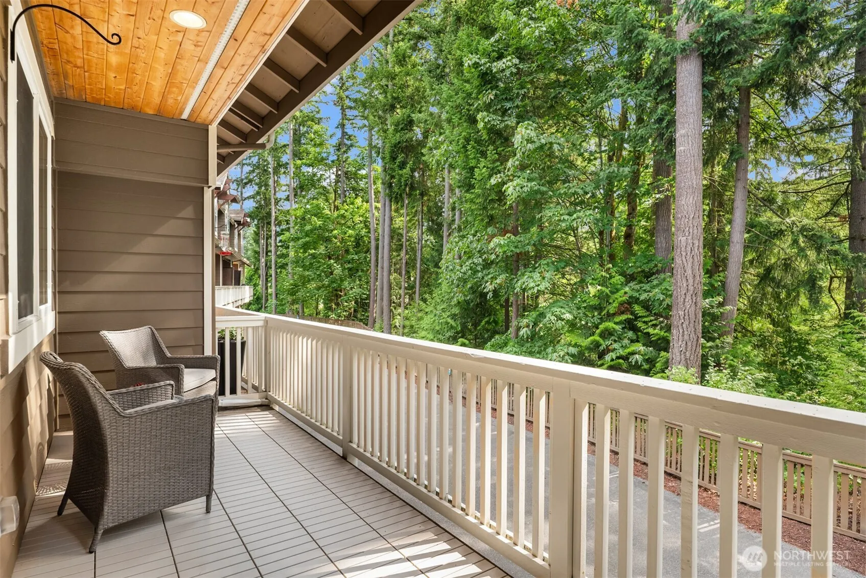 101 Shy Bear Way NW, Issaquah, WA 98027