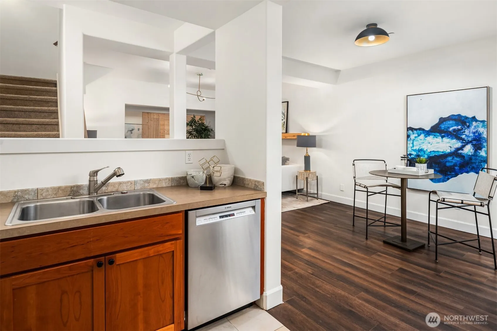 101 Shy Bear Way NW, Issaquah, WA 98027