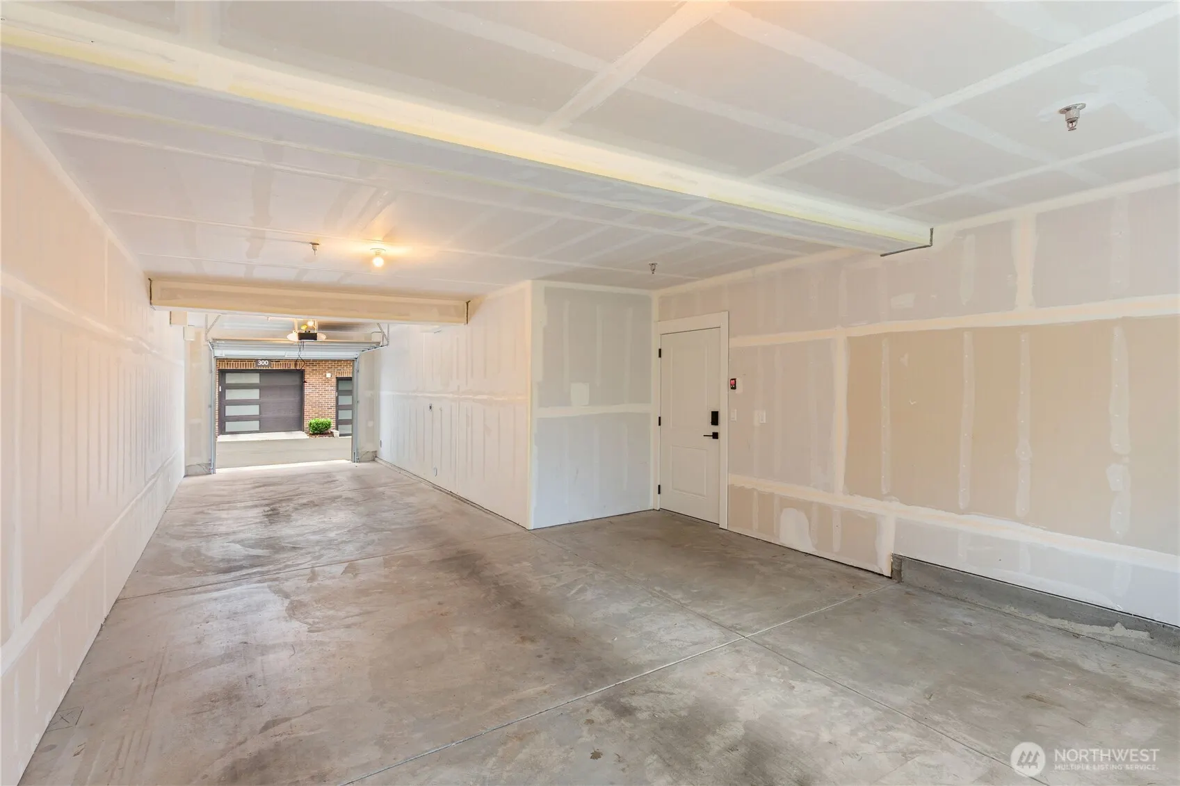 15558 NE 15th Place #300, Bellevue, WA 98007