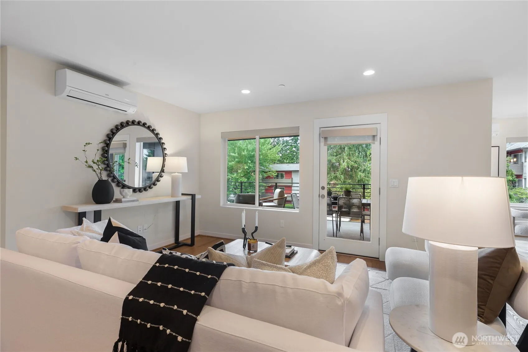 15558 NE 15th Place #300, Bellevue, WA 98007