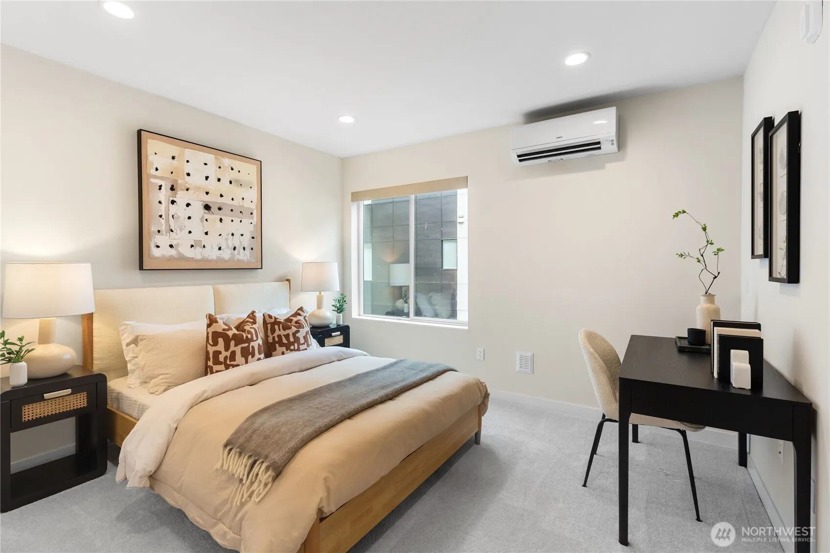 15558 NE 15th Place #300, Bellevue, WA 98007