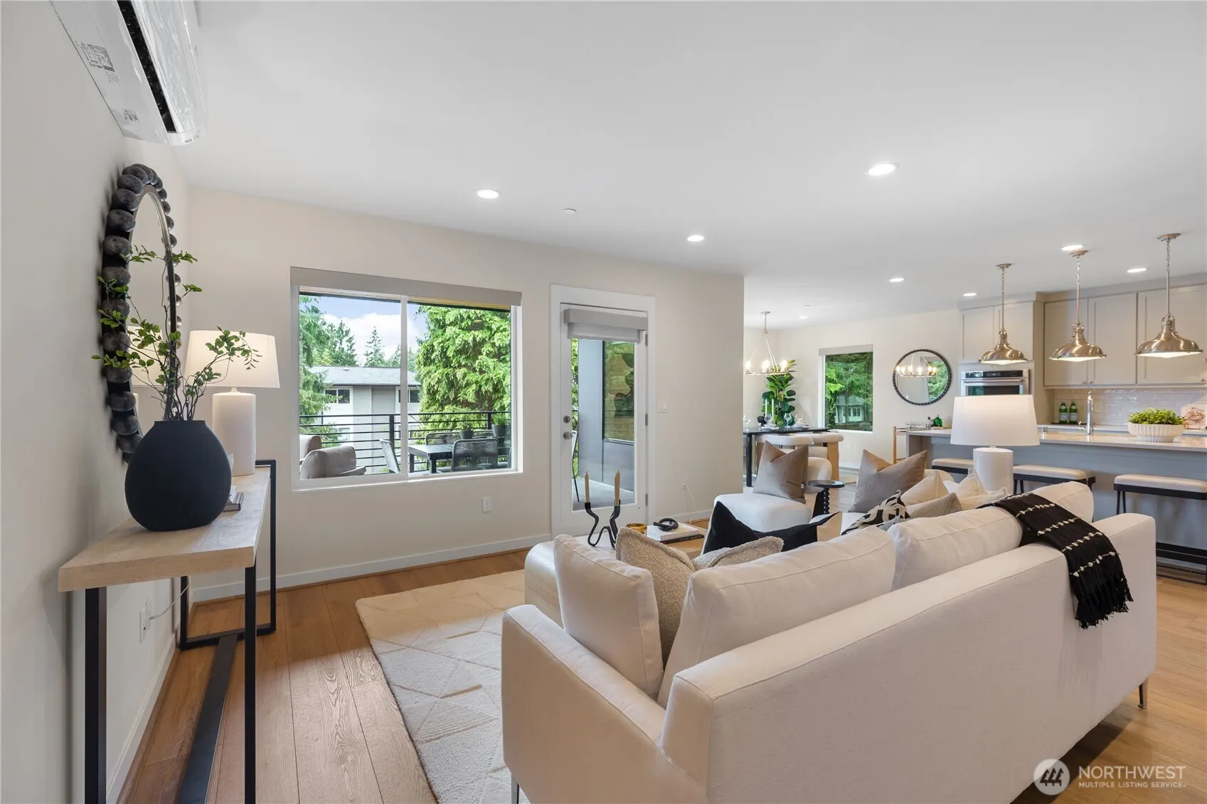 15558 NE 15th Place #300, Bellevue, WA 98007