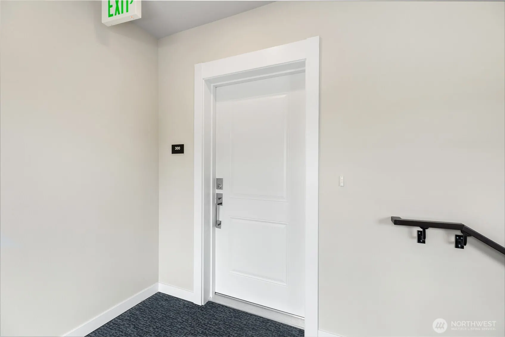 15558 NE 15th Place #300, Bellevue, WA 98007