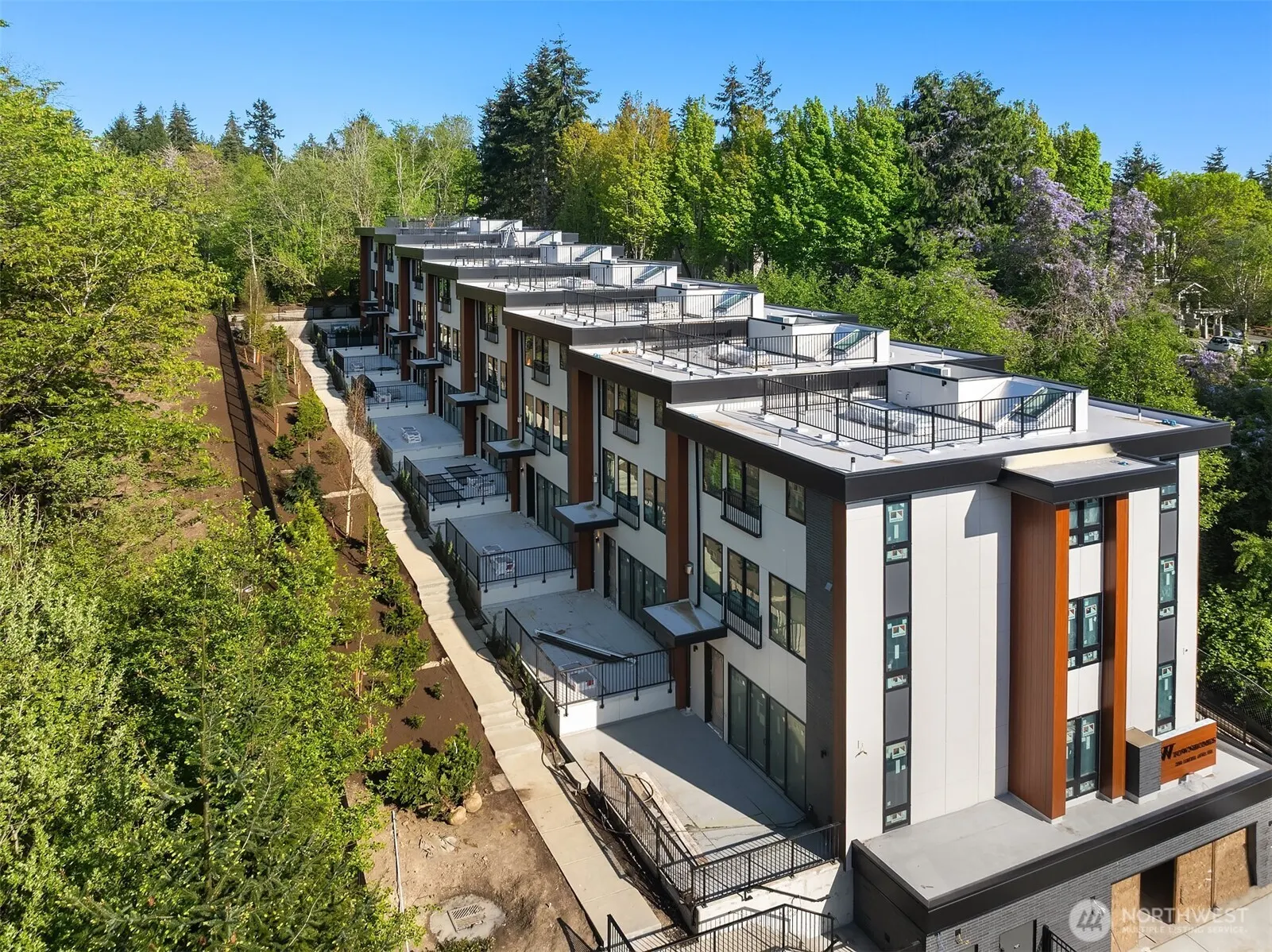 282 118th Avenue SE, Bellevue, WA 98005