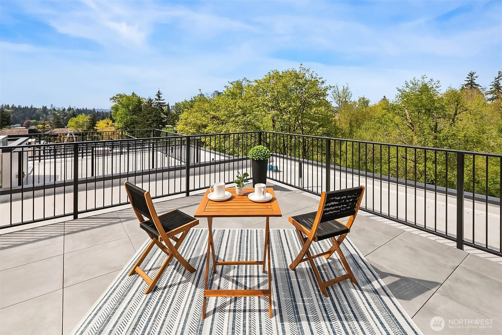 282 118th Avenue SE, Bellevue, WA 98005