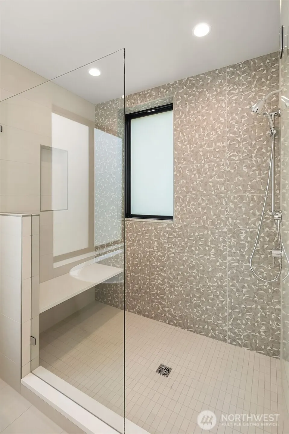 282 118th Avenue SE, Bellevue, WA 98005