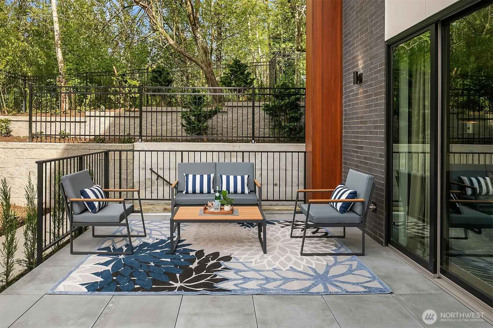 282 118th Avenue SE, Bellevue, WA 98005