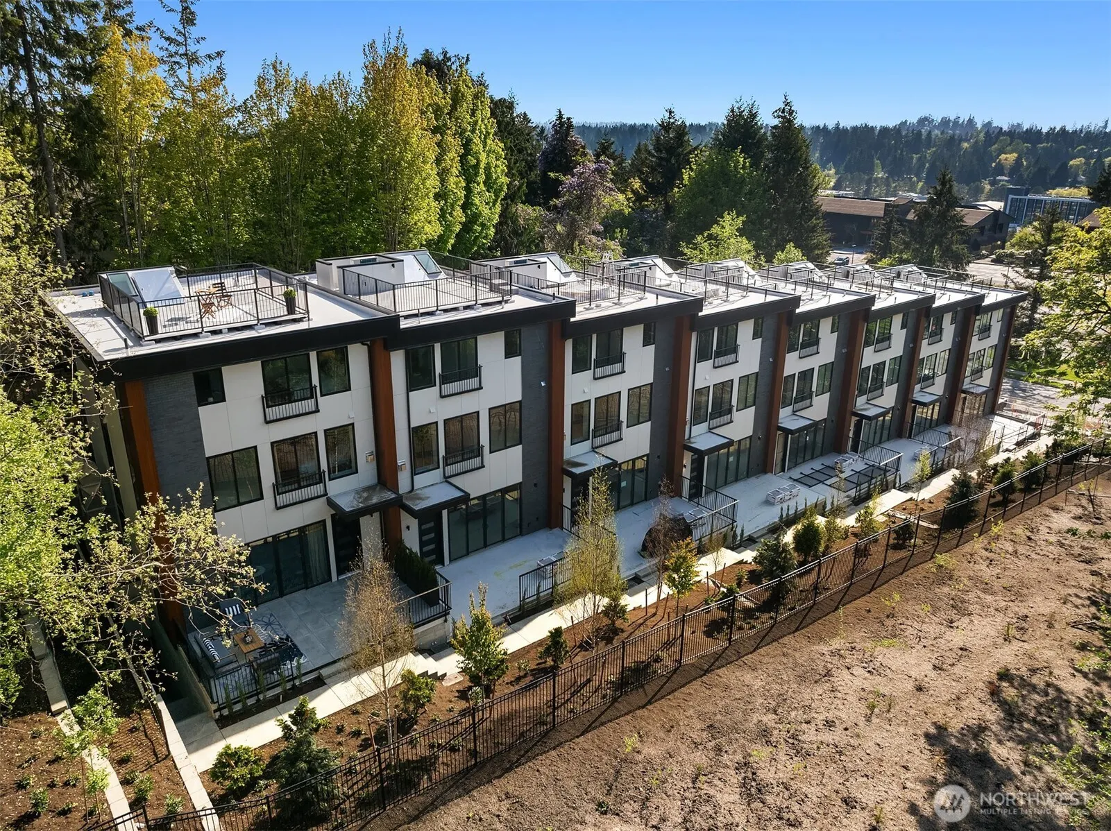 282 118th Avenue SE, Bellevue, WA 98005