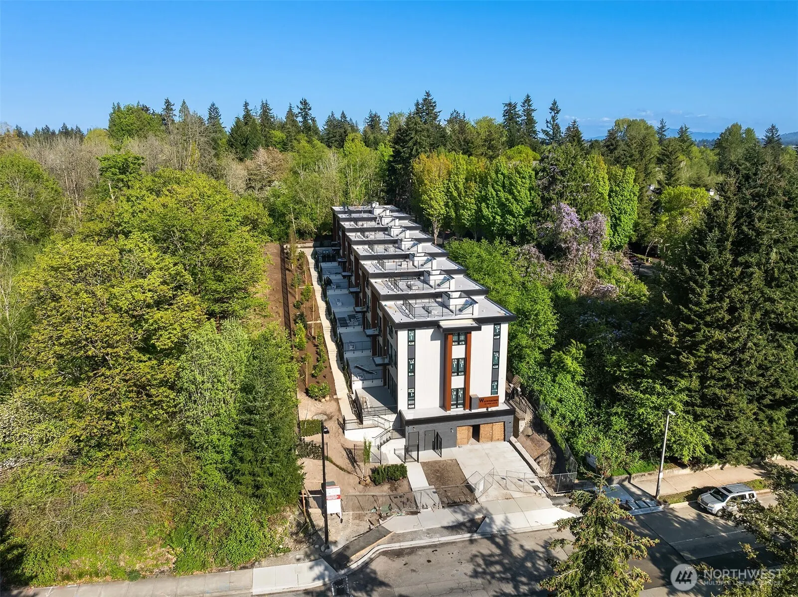 282 118th Avenue SE, Bellevue, WA 98005