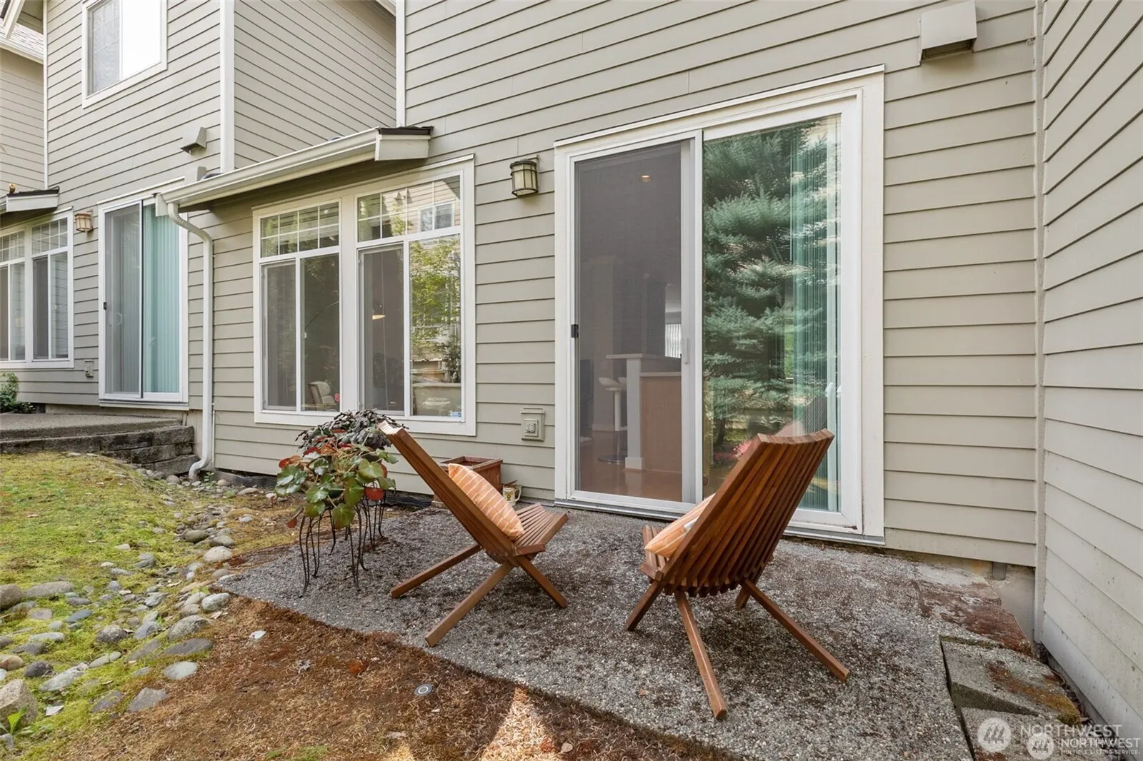 11881 SE 4th Place #901, Bellevue, WA 98005