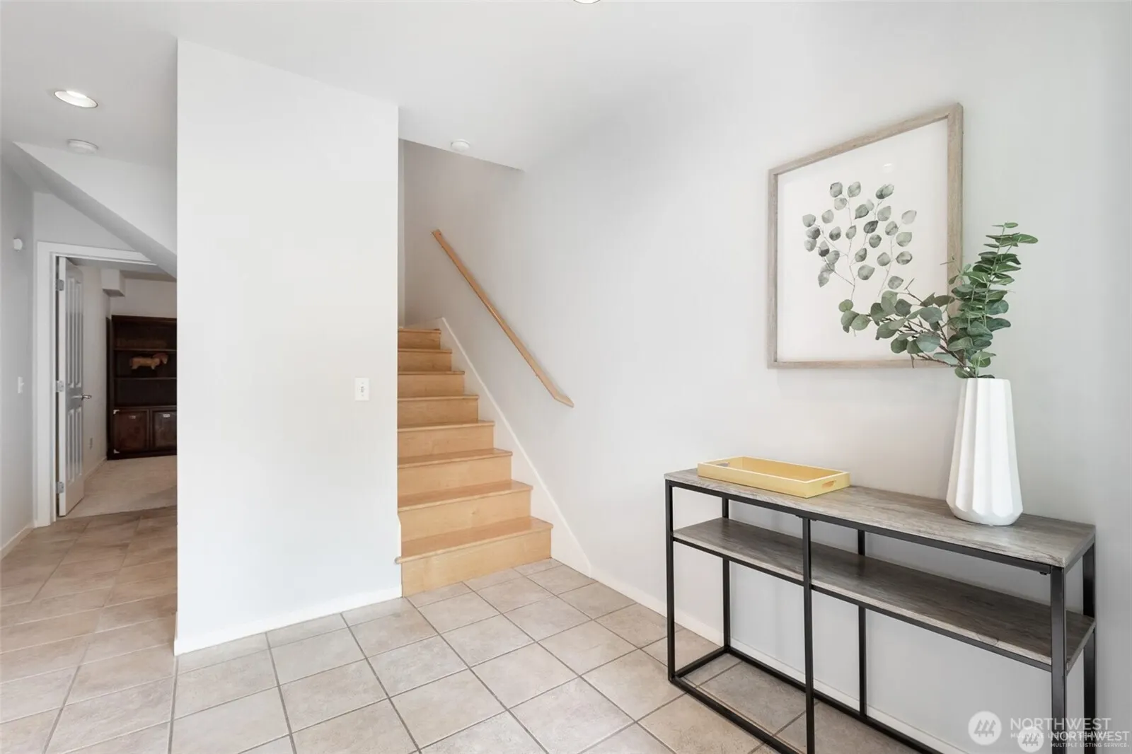 11881 SE 4th Place #901, Bellevue, WA 98005