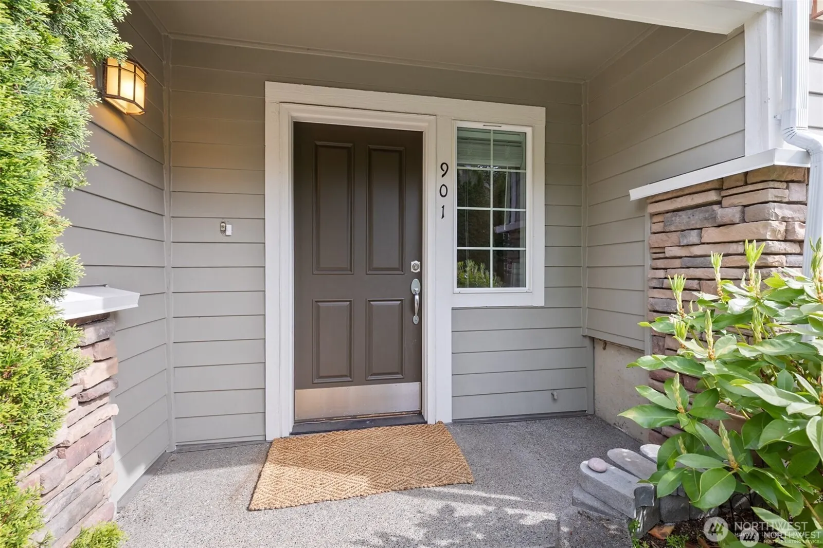 11881 SE 4th Place #901, Bellevue, WA 98005