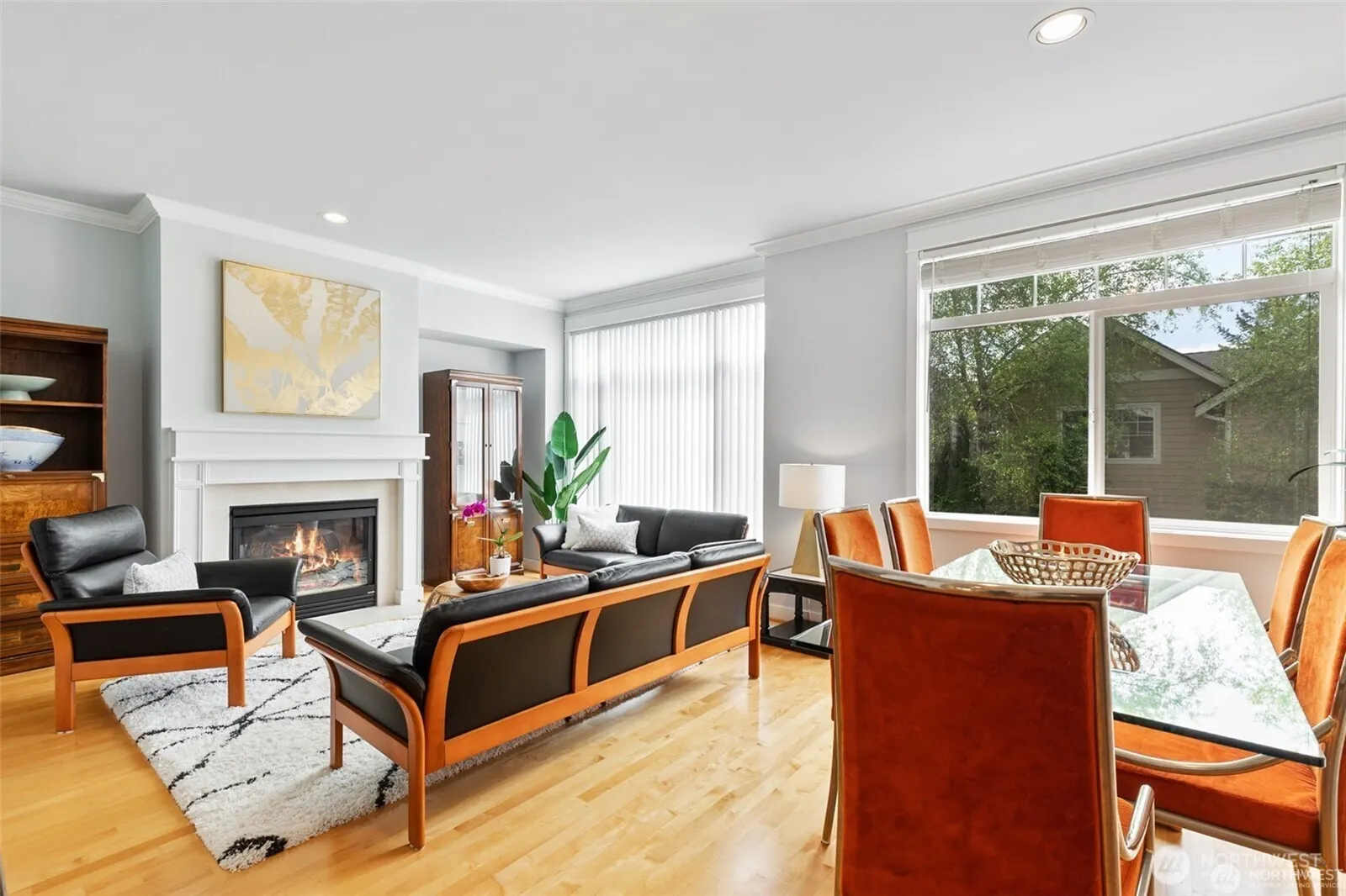 11881 SE 4th Place #901, Bellevue, WA 98005