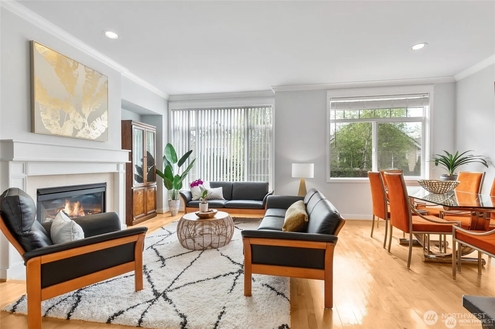 11881 SE 4th Place #901, Bellevue, WA 98005
