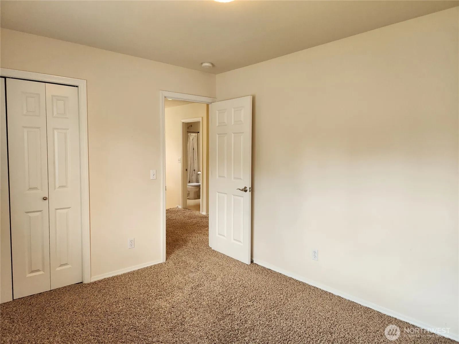 13239 124th Court NE, Kirkland, WA 98034