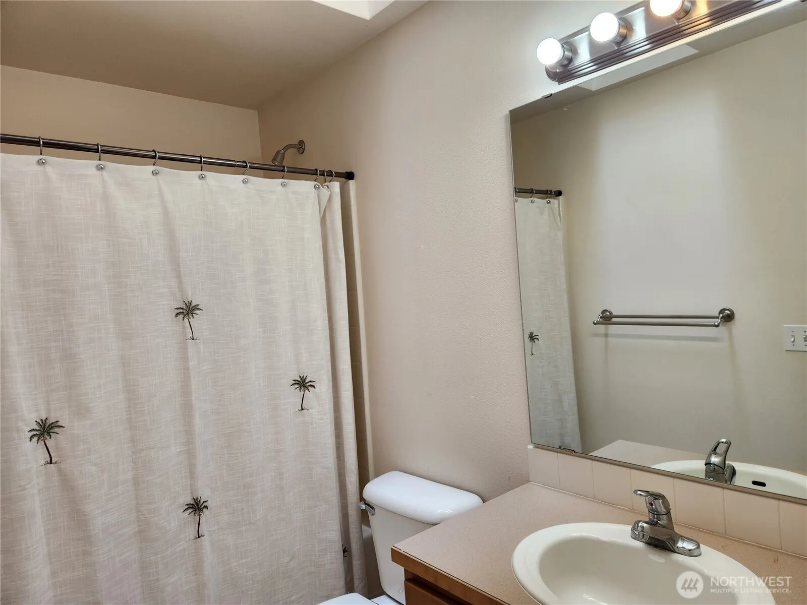 13239 124th Court NE, Kirkland, WA 98034