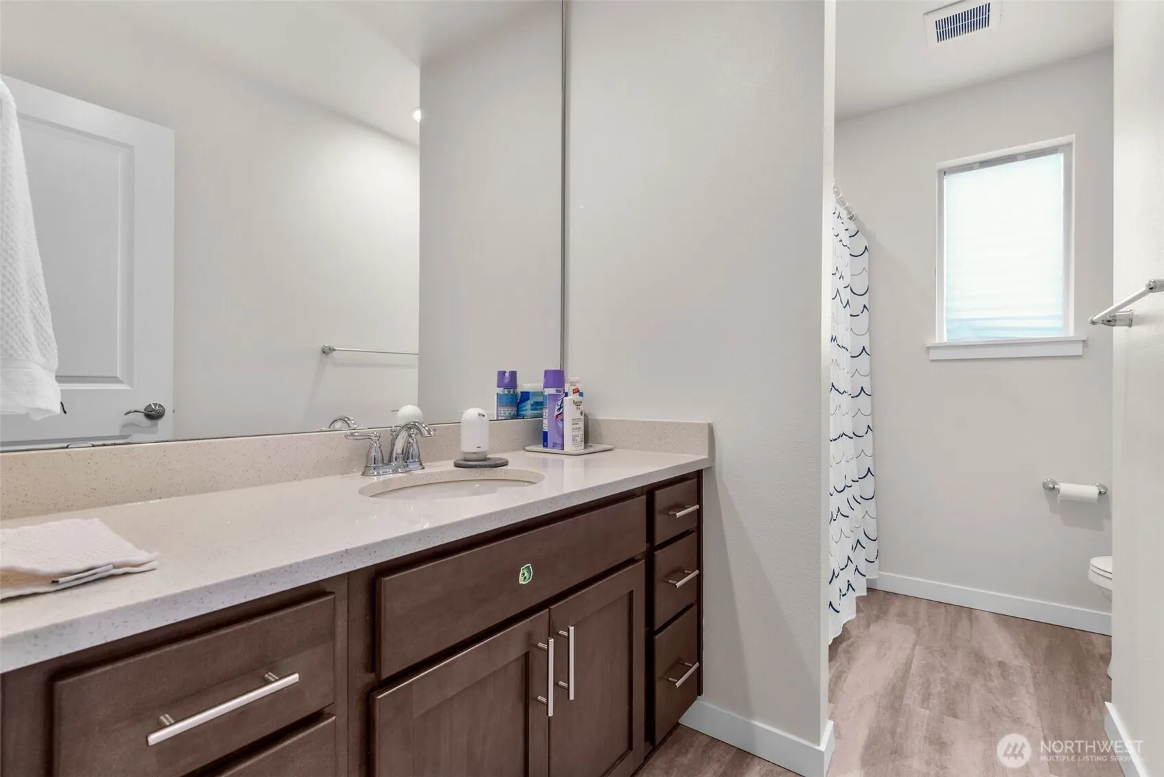14715 Admiralty Way #B1, Lynnwood, WA 98087
