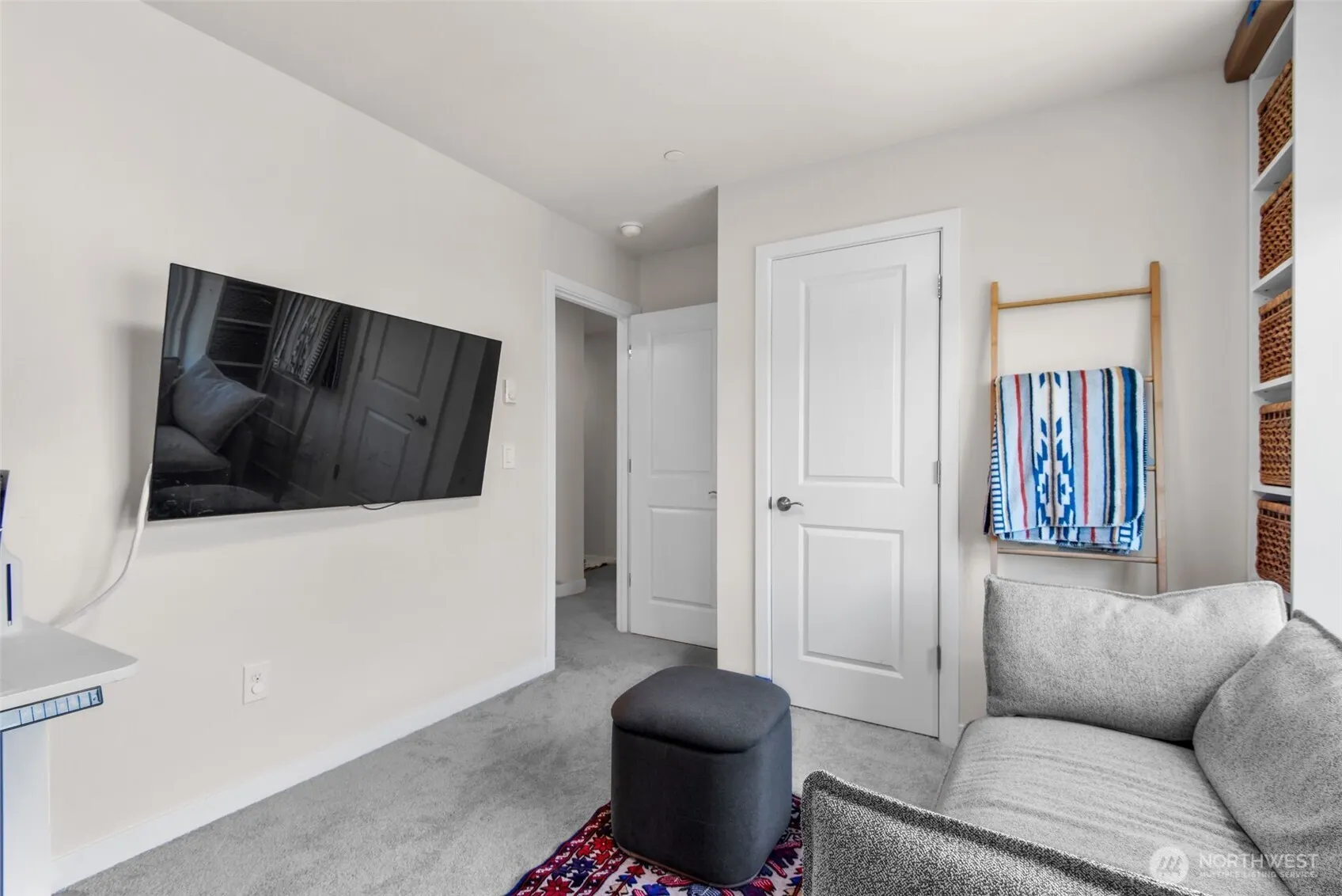 14715 Admiralty Way #B1, Lynnwood, WA 98087