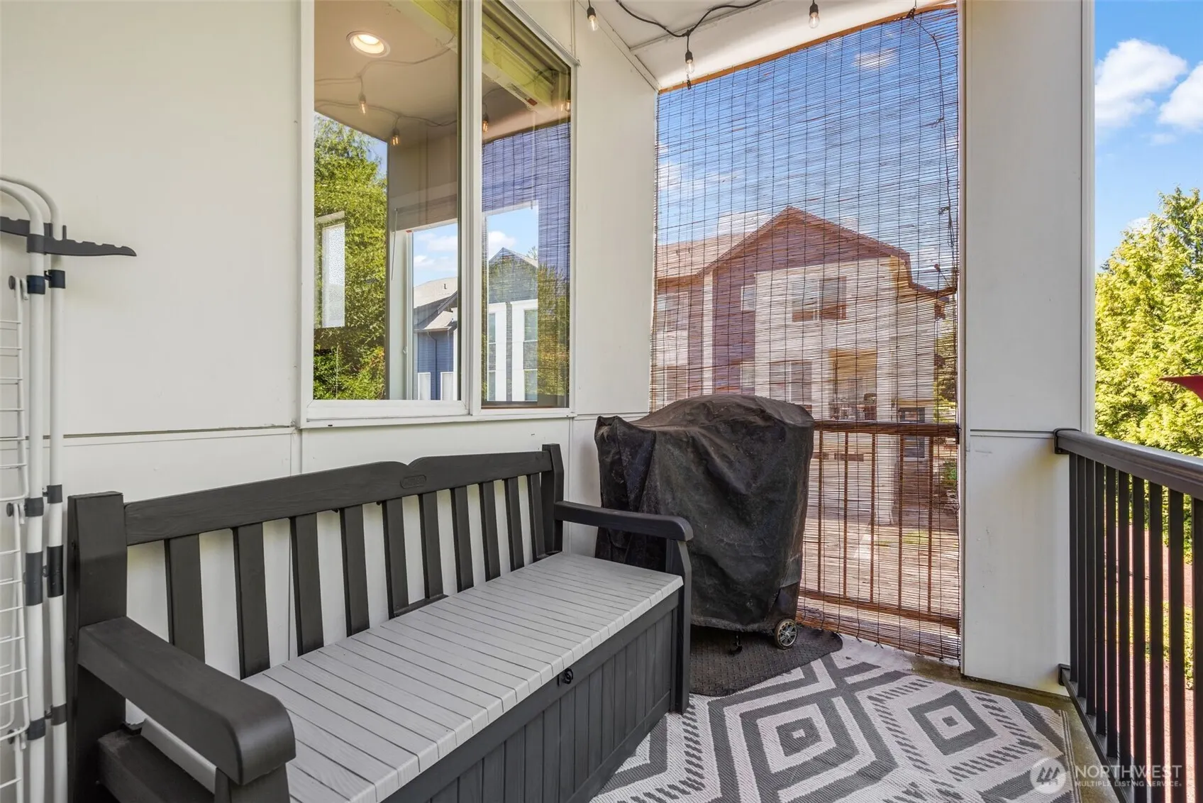 14715 Admiralty Way #B1, Lynnwood, WA 98087