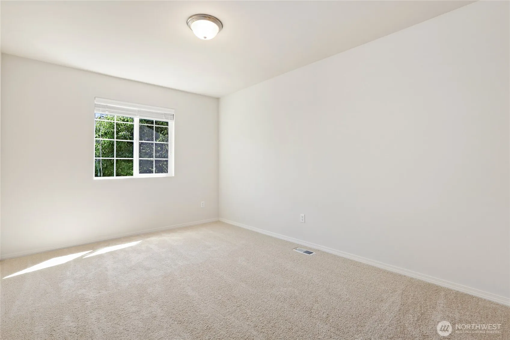 20317 124th Avenue NE, Bothell, WA 98011