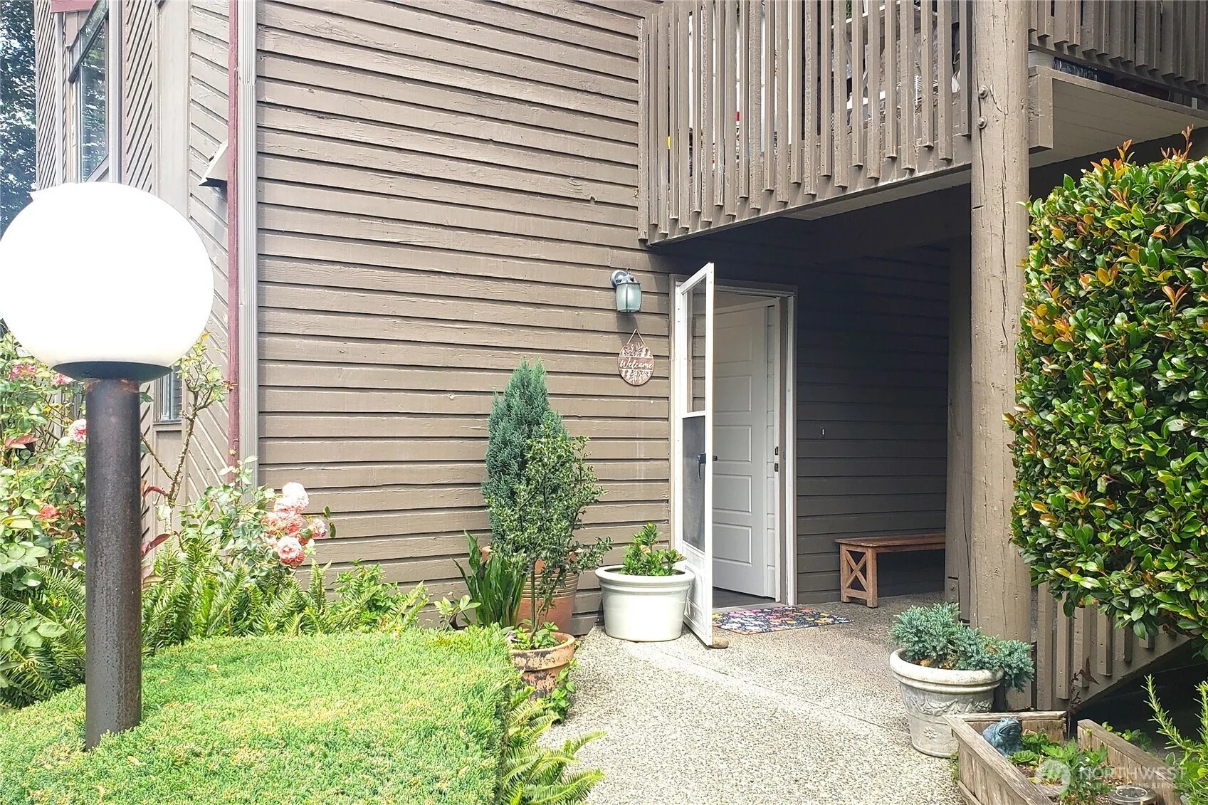 12200 100th Avenue NE ##P-A, Kirkland, WA 98034