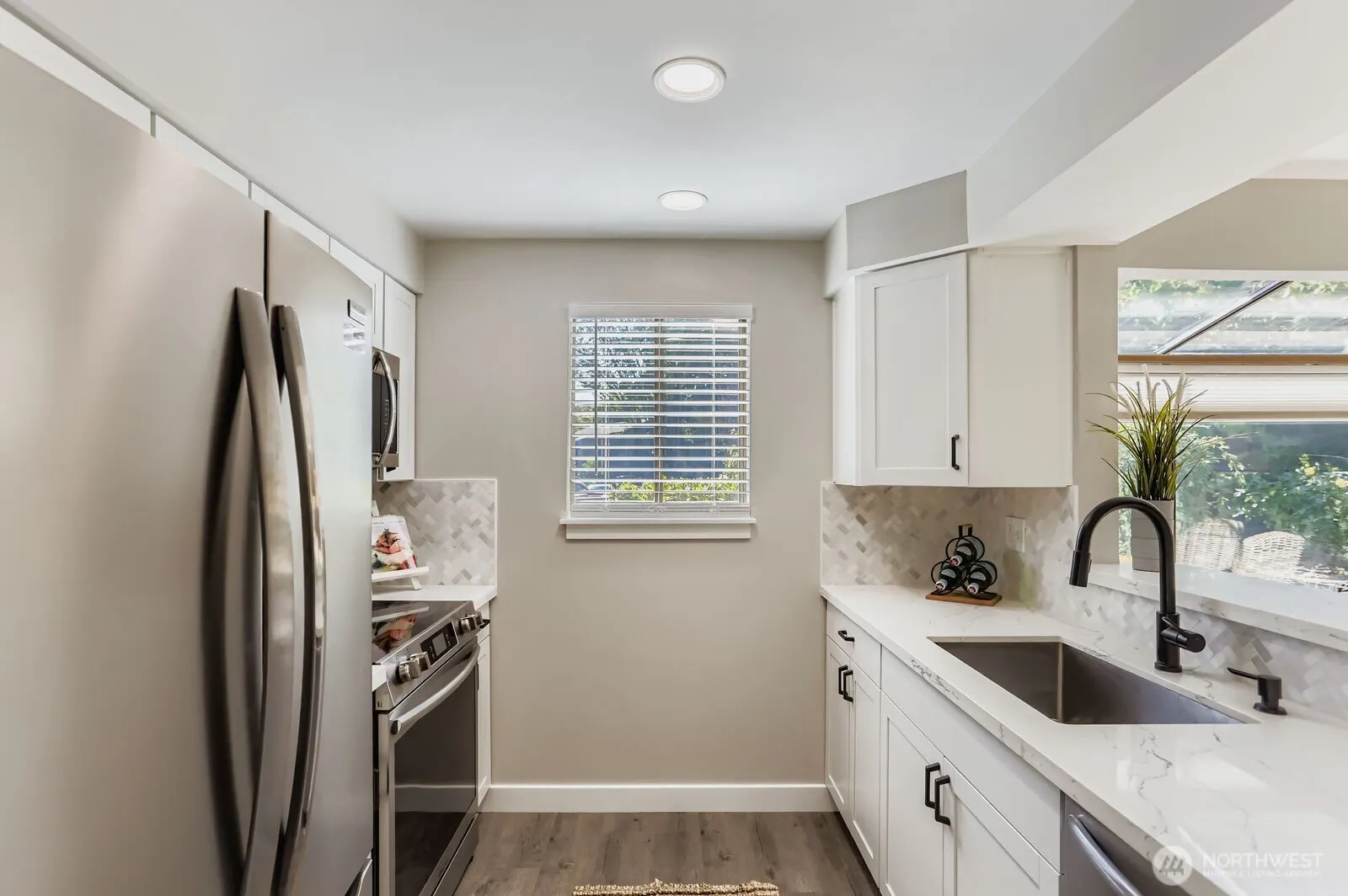 12200 100th Avenue NE ##P-A, Kirkland, WA 98034