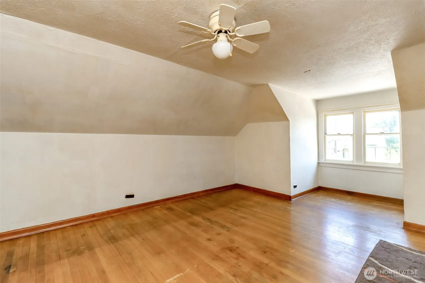 285 Earlington Avenue SW, Renton, WA 98057