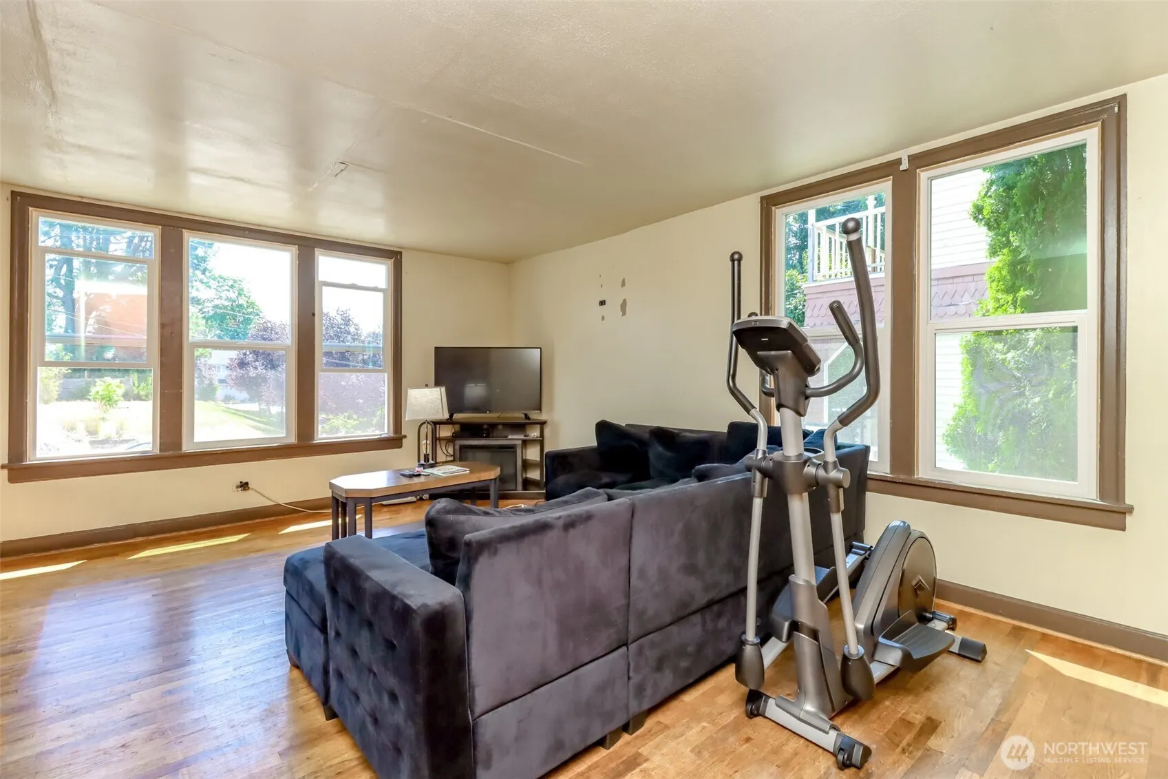 285 Earlington Avenue SW, Renton, WA 98057