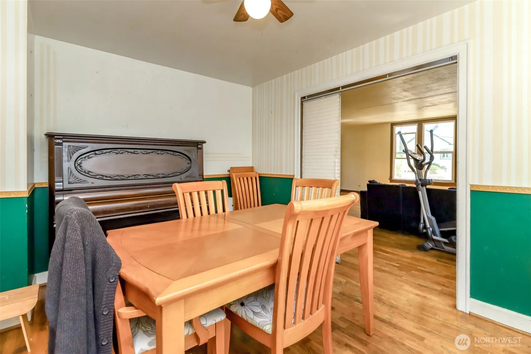 285 Earlington Avenue SW, Renton, WA 98057