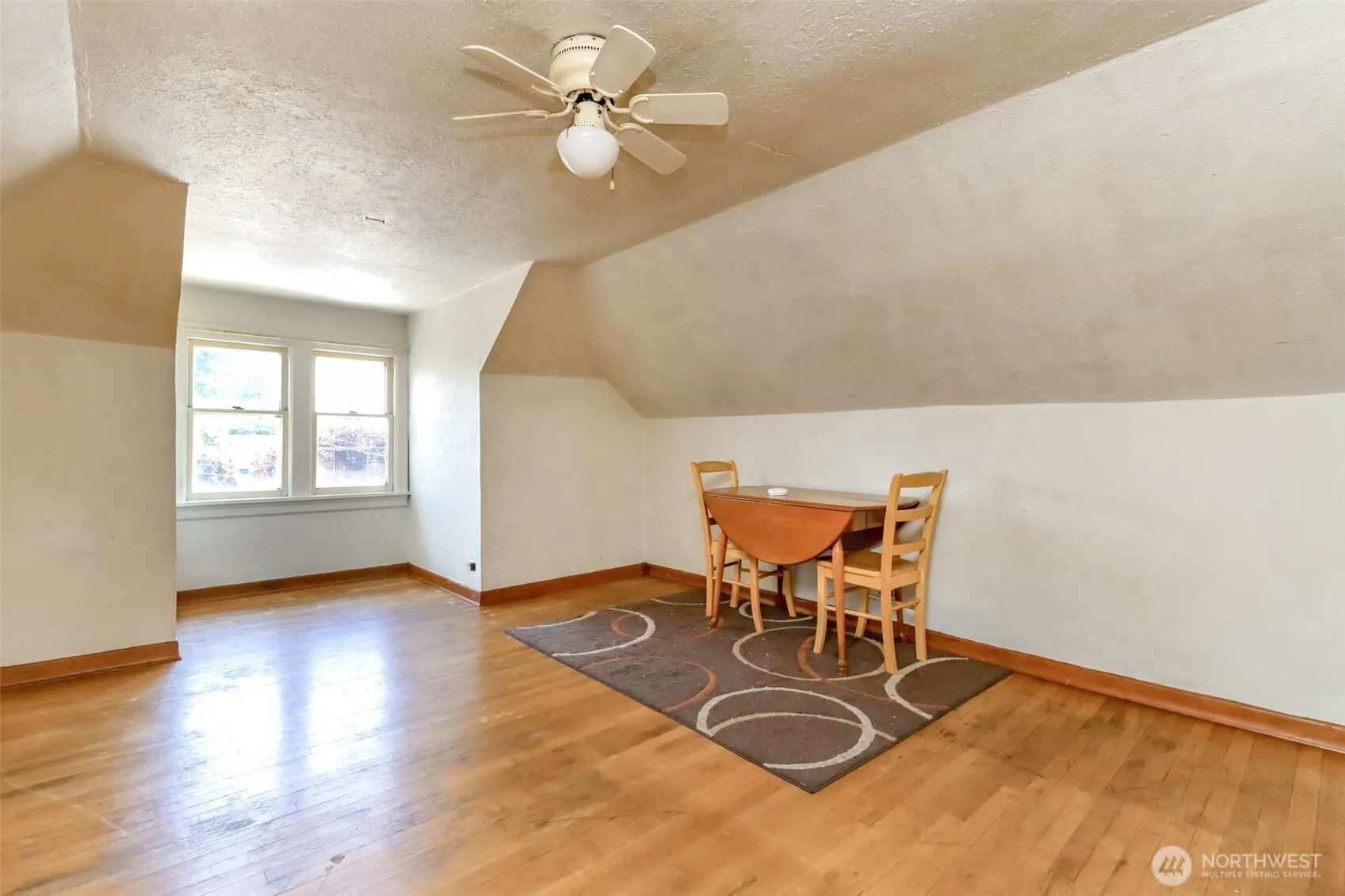 285 Earlington Avenue SW, Renton, WA 98057