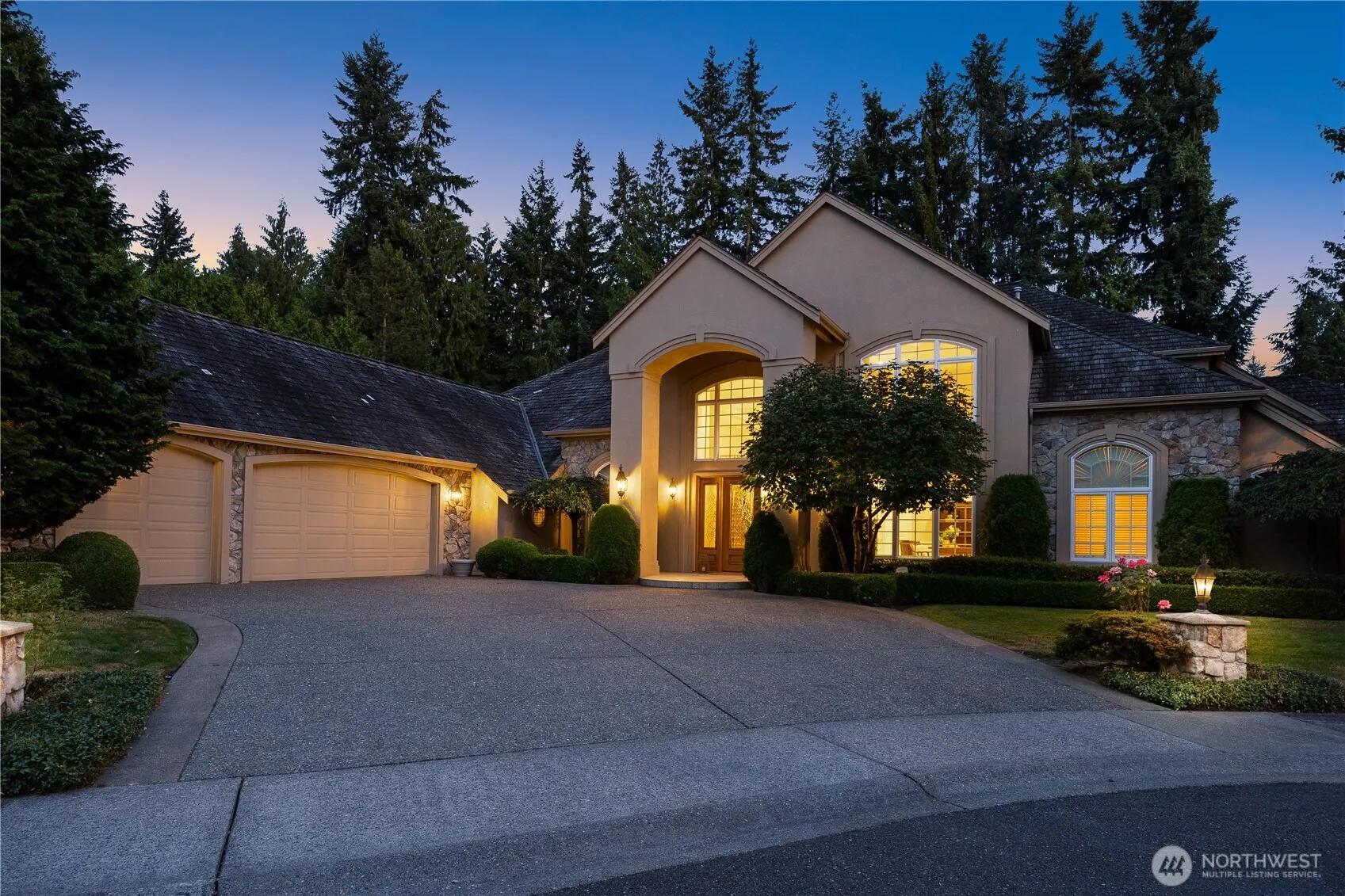 13851 NE 1st Place , Bellevue, WA 98005-3454