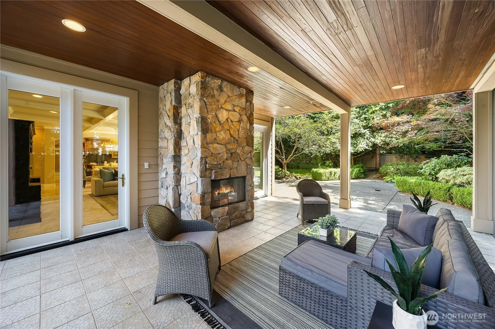 13851 NE 1st Place , Bellevue, WA 98005-3454