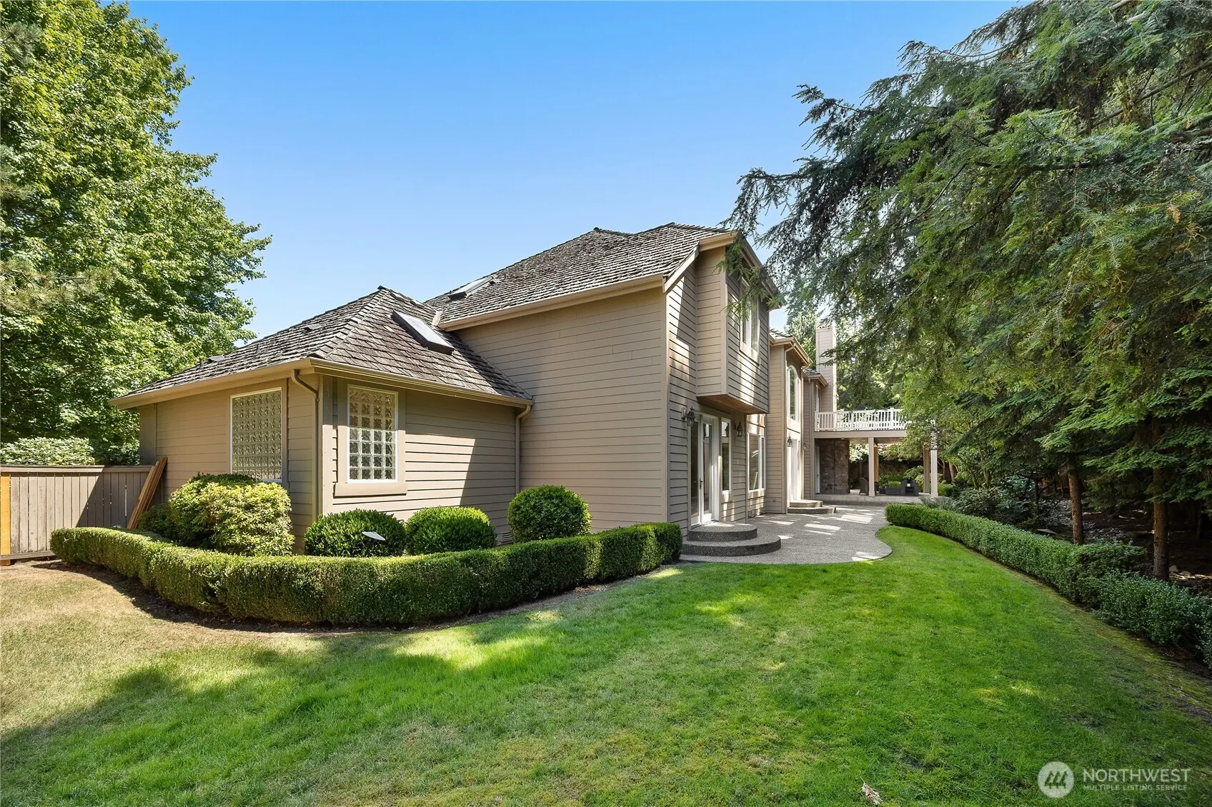 13851 NE 1st Place , Bellevue, WA 98005-3454