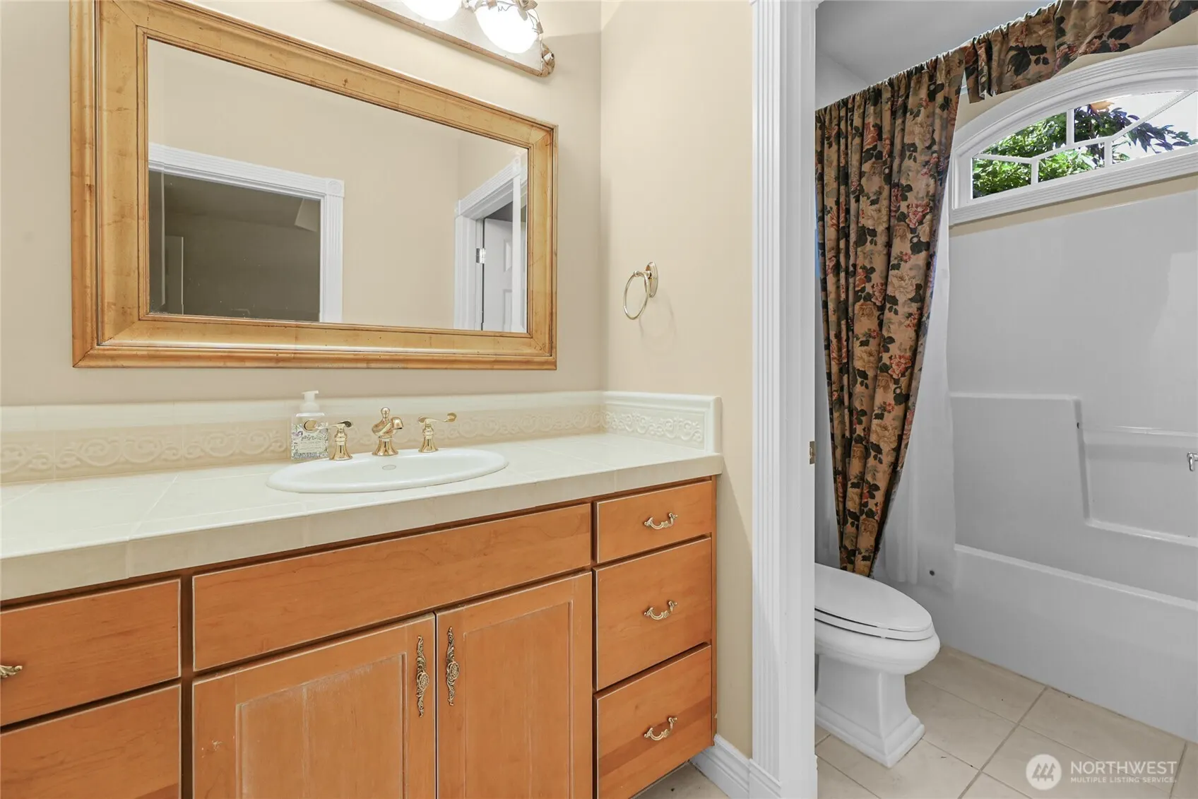 13851 NE 1st Place , Bellevue, WA 98005-3454