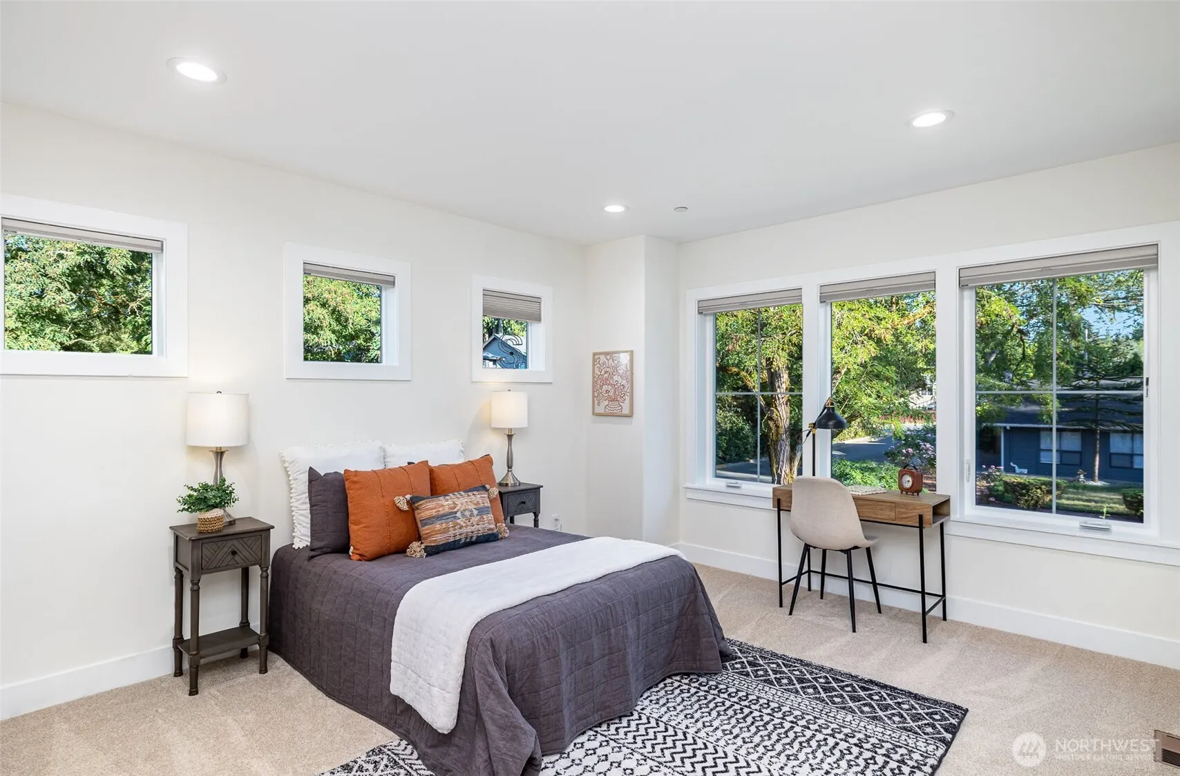 14820 NE 70th Court , Redmond, WA 98052