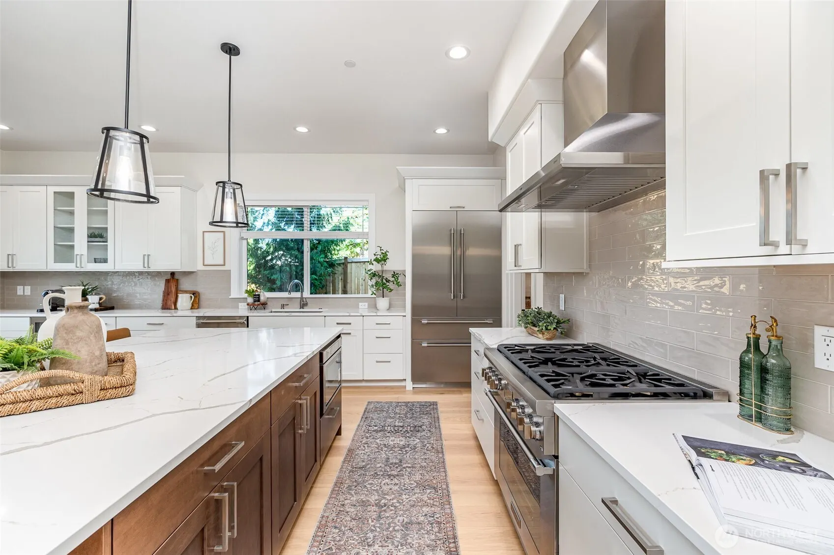 14820 NE 70th Court , Redmond, WA 98052