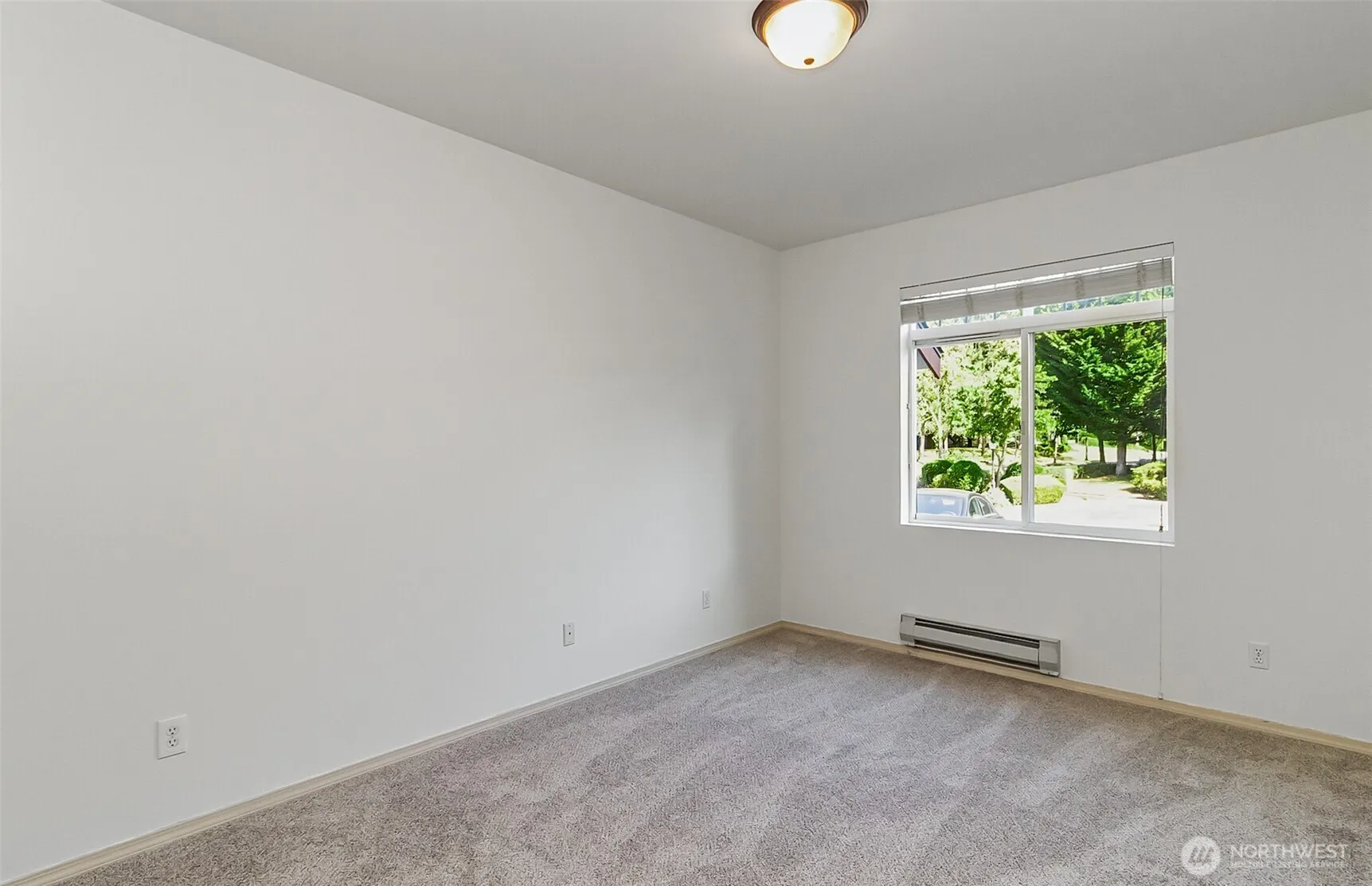14821 29th Avenue W. #K101, Lynnwood, WA 98087
