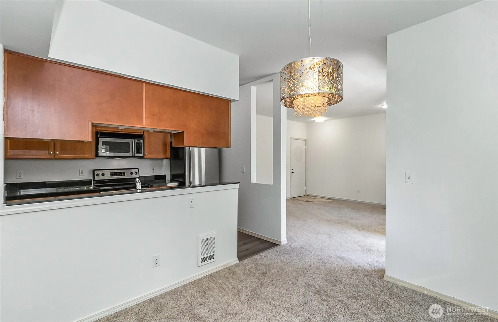 14821 29th Avenue W. #K101, Lynnwood, WA 98087
