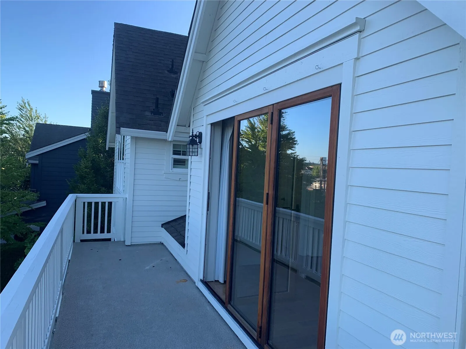 412 State Street S, Kirkland, WA 98033