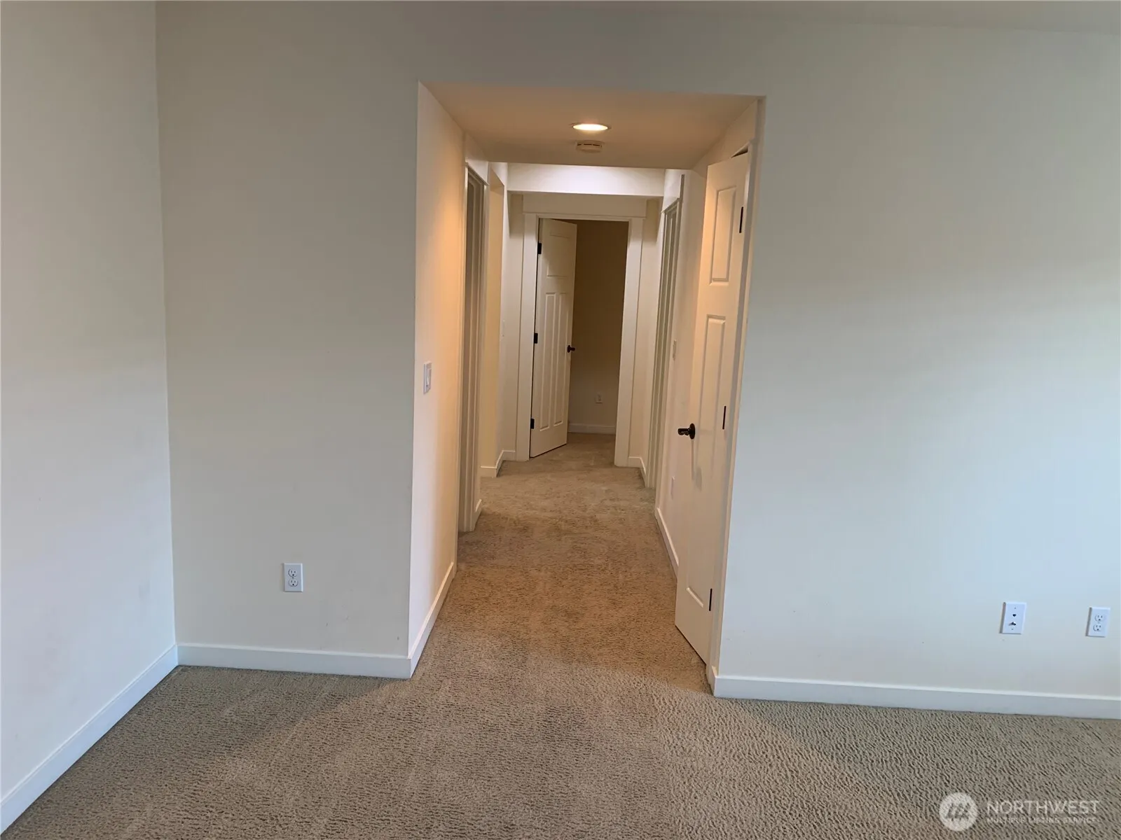 412 State Street S, Kirkland, WA 98033