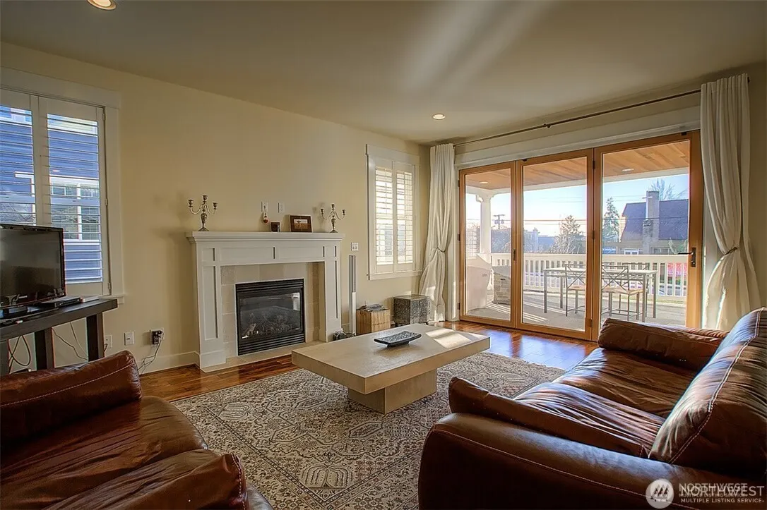412 State Street S, Kirkland, WA 98033