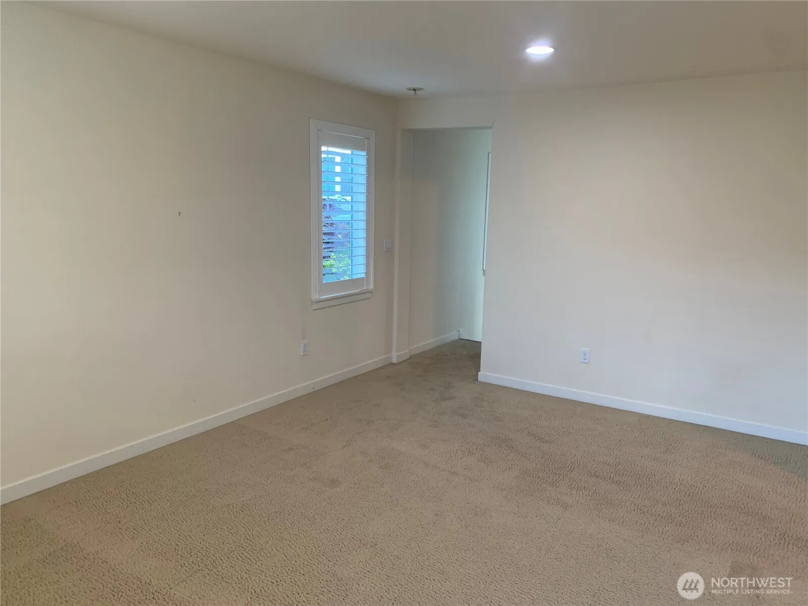 412 State Street S, Kirkland, WA 98033