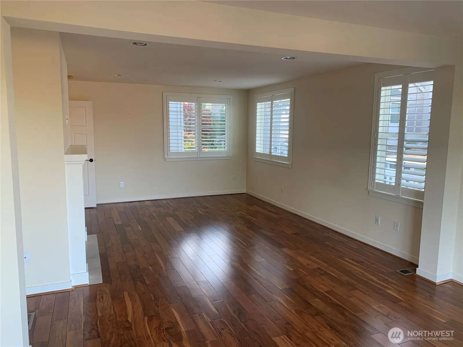 412 State Street S, Kirkland, WA 98033