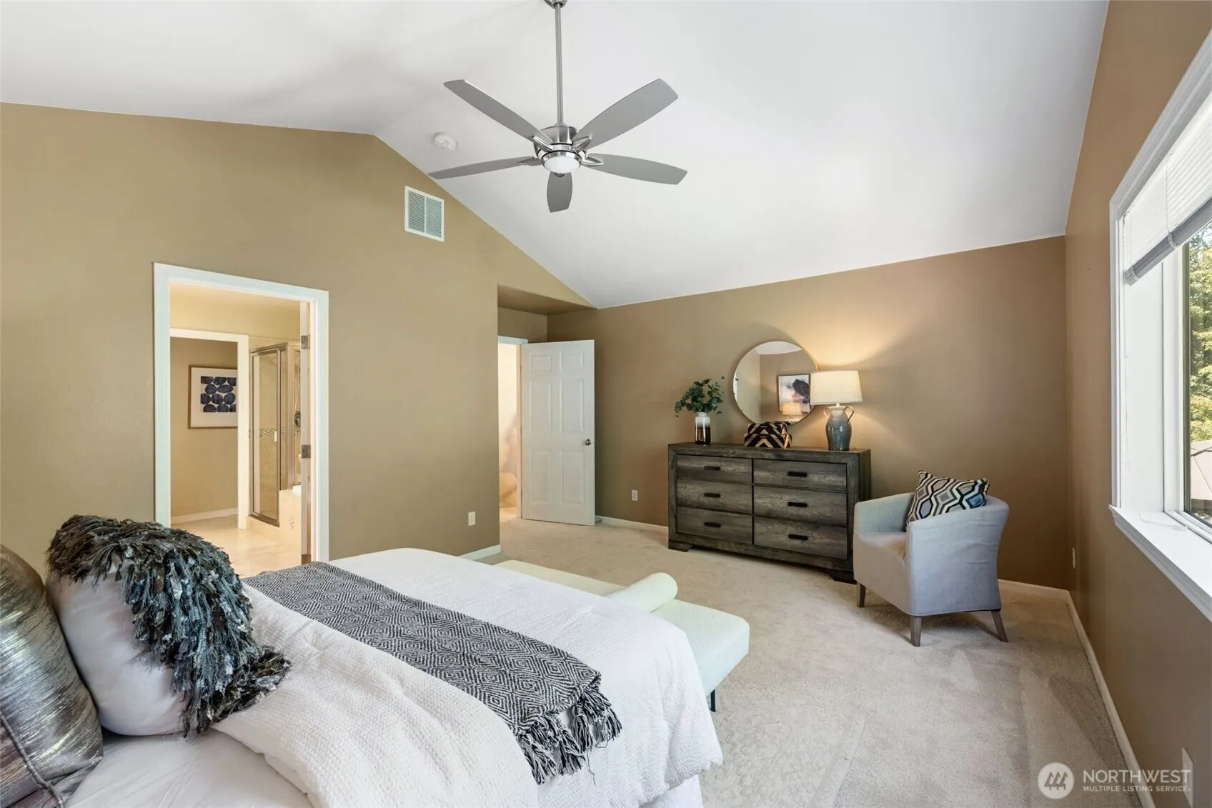20620 119th Avenue SE, Kent, WA 98031