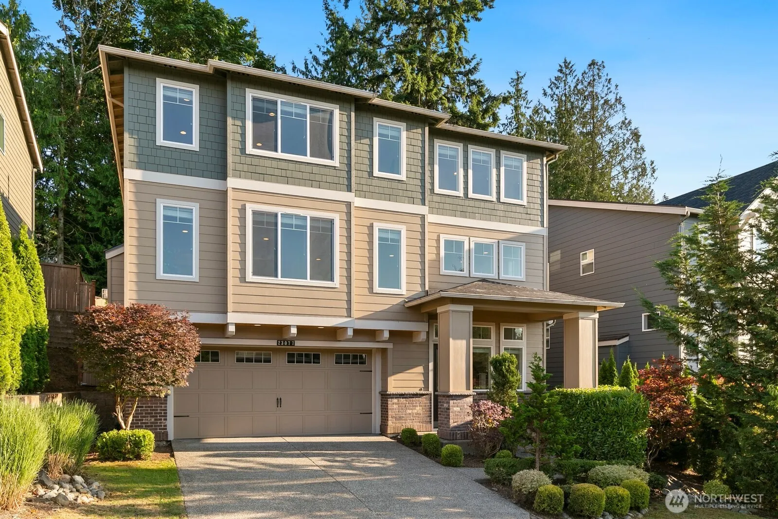 23077 SE 52nd Street , Issaquah, WA 98029